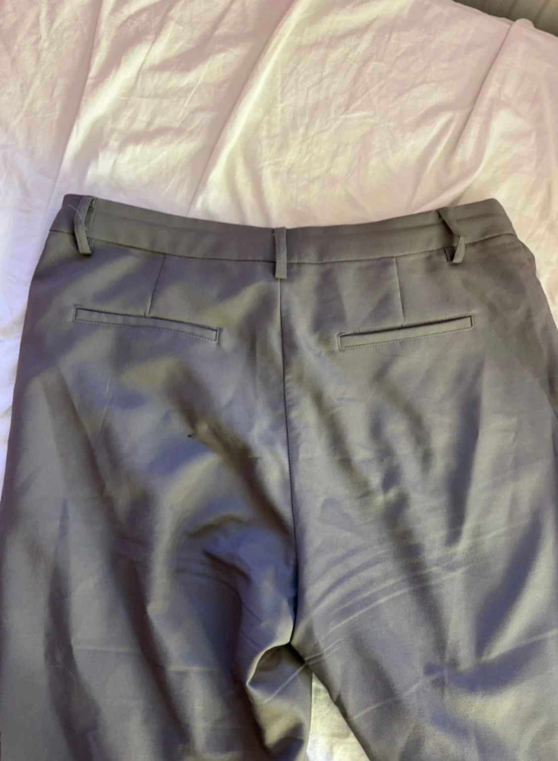 Grå kostymbyxor  - 1