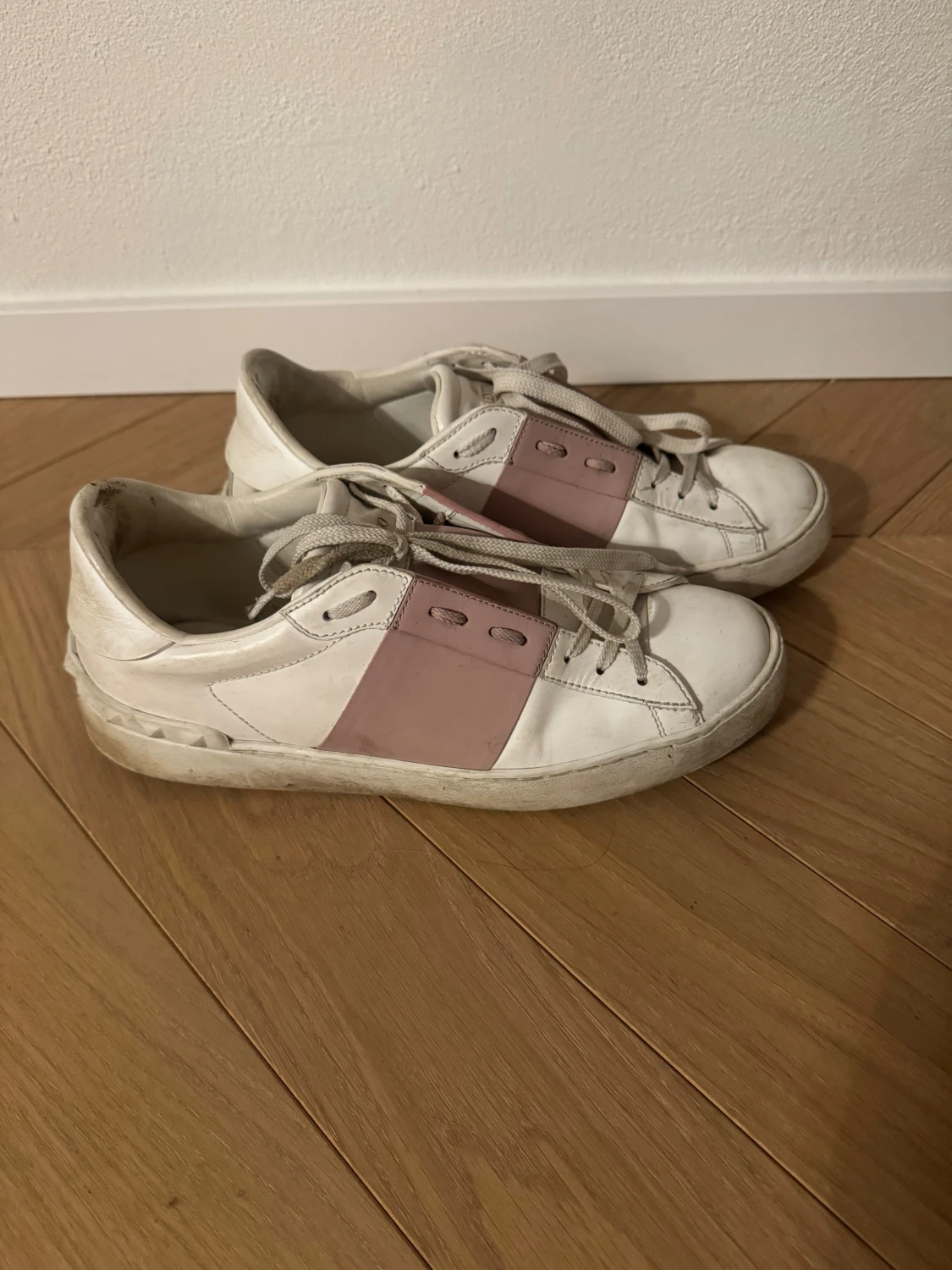 Valentino Open sneakers vit/rosa