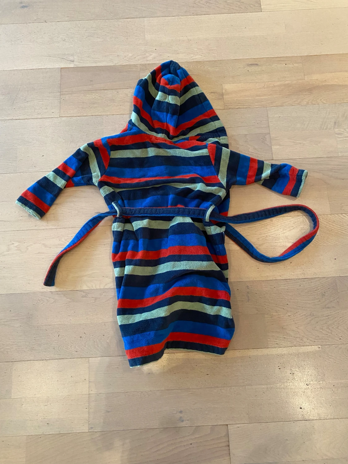 Randig badrock med huva från Åhléns - 1
