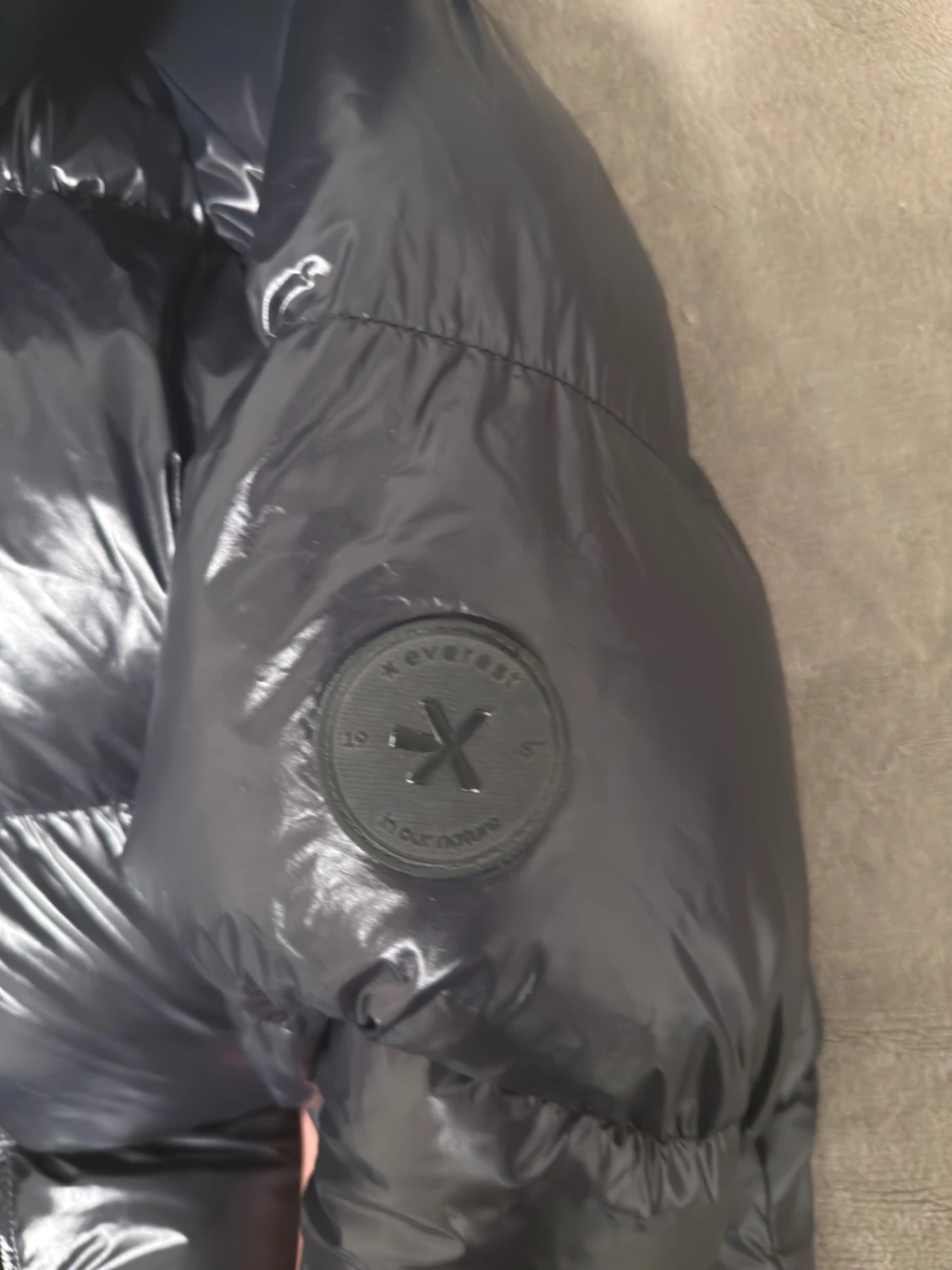 Svart pufferjacka från Everest - 2