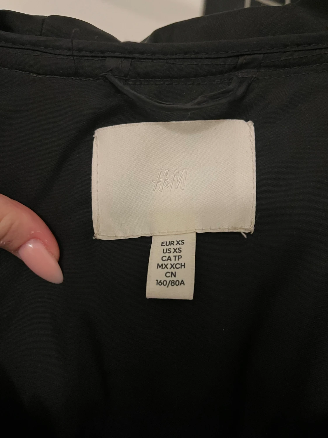 Svart pufferjacka från H&M - 2