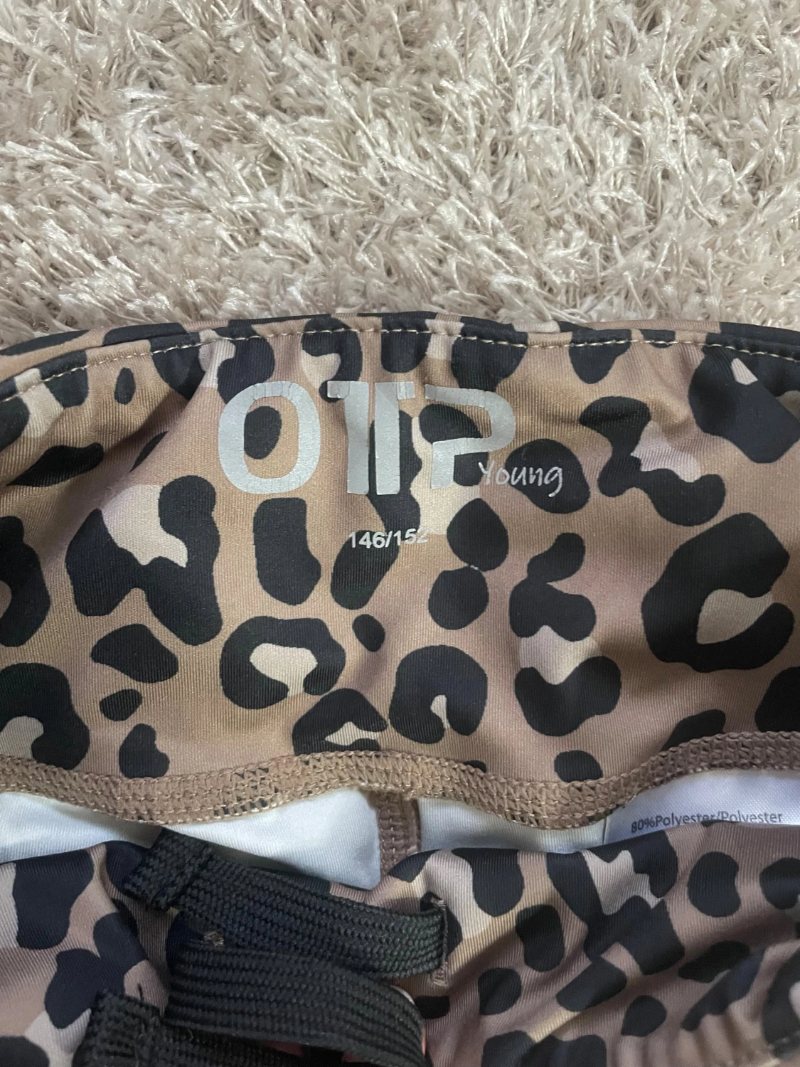 Leopardmönstrade träningsbyxor   - 1