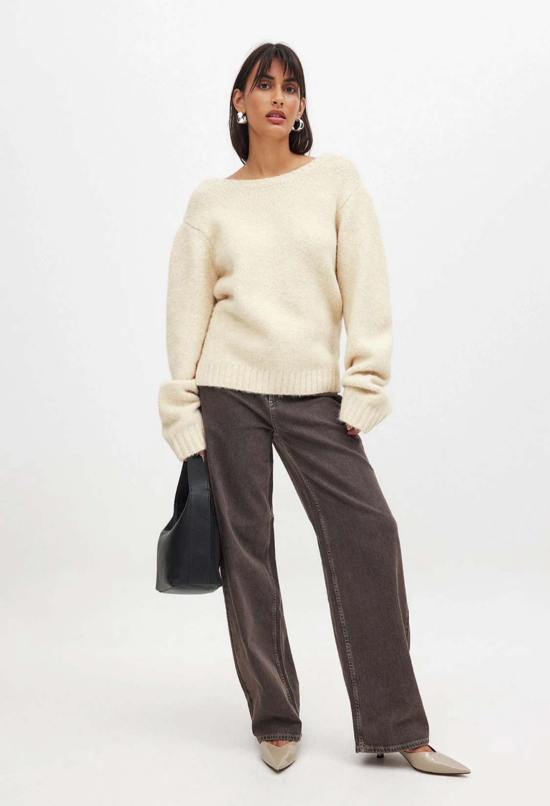 Stickad tröja med öppen rygg - 2