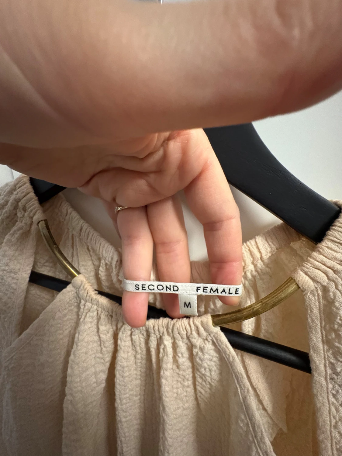 Beige blus från Second Female M - 2