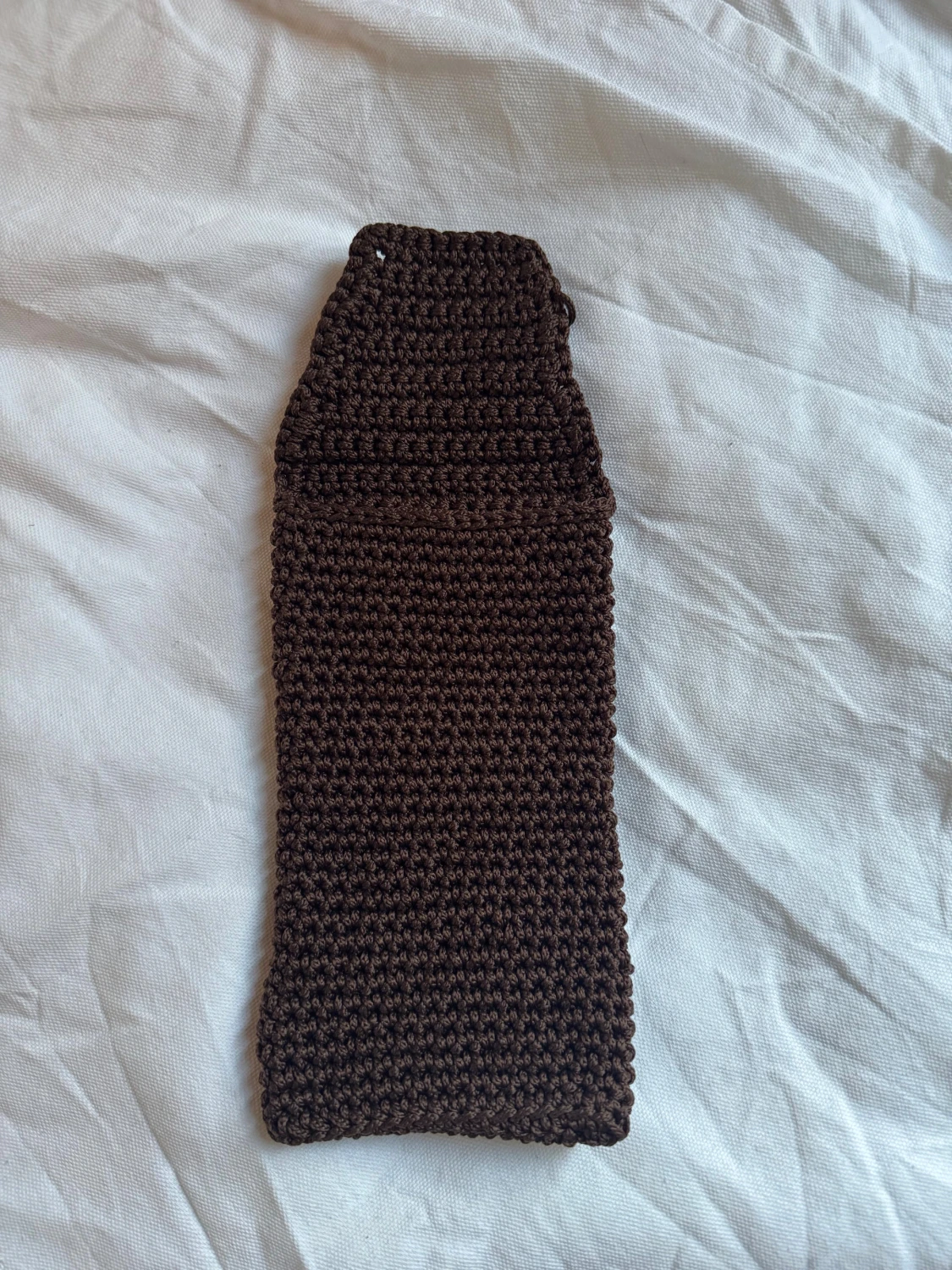 Brun stickad mobilväska - 1