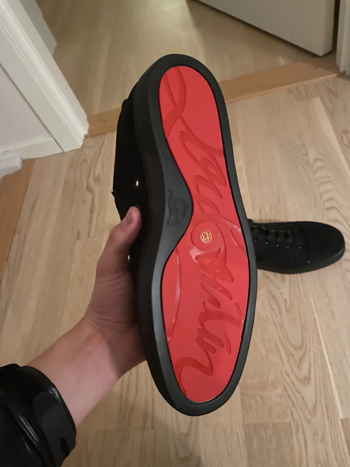 Svarta sneakers från Christian Louboutin - 3