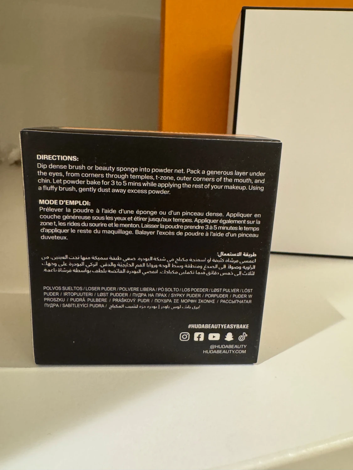 Huda Beauty Easy Bake Pound Cake puder - 2