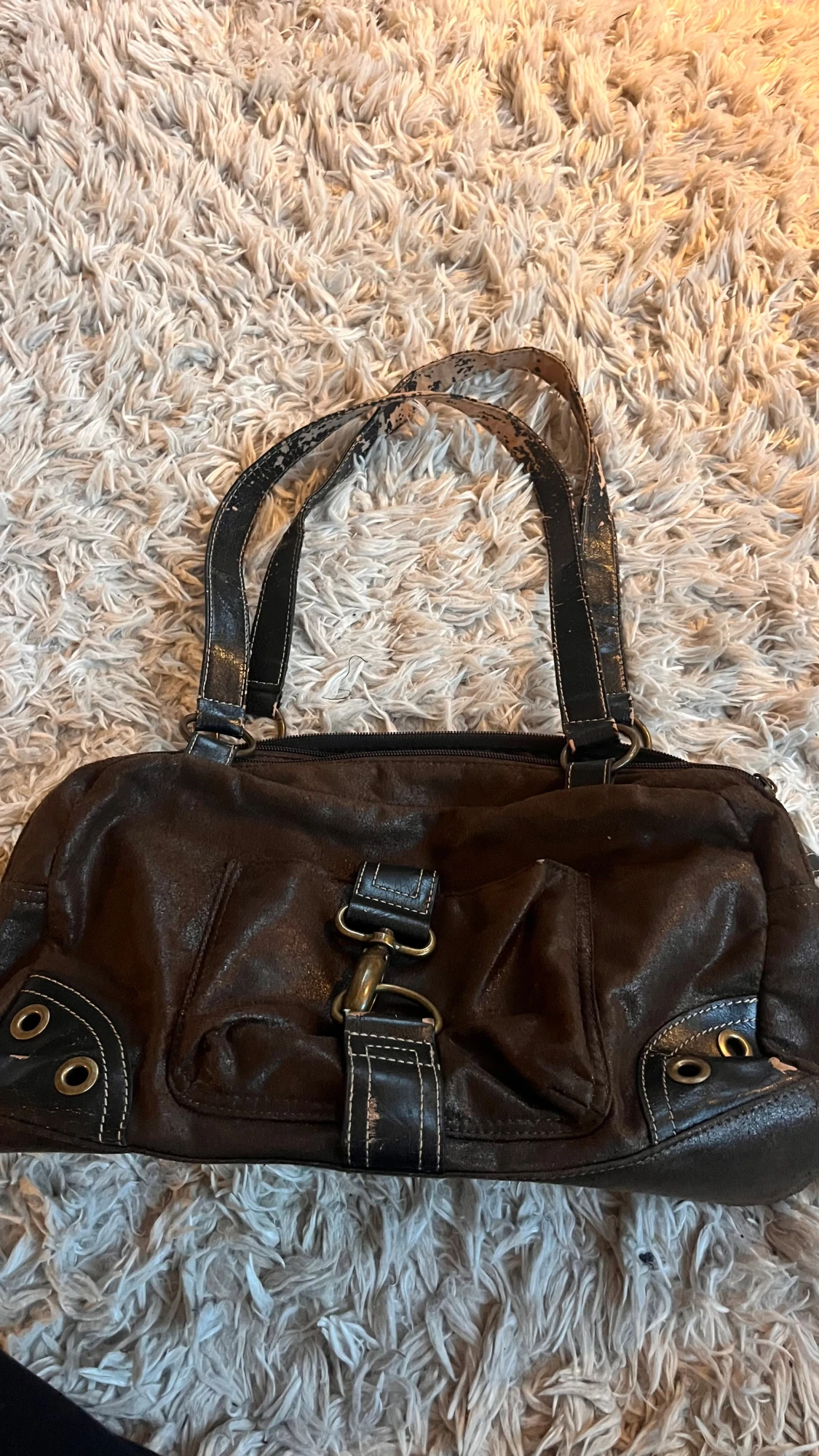 Brun axelväska från Martti