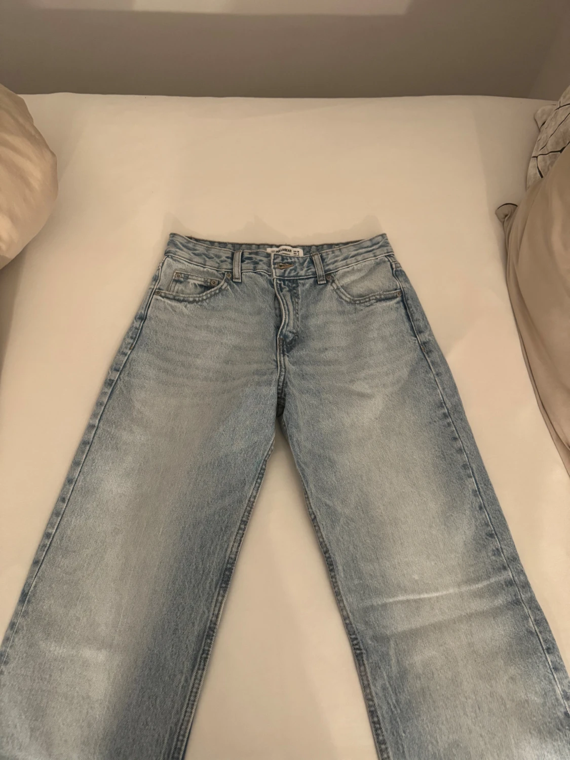 Ljusblå jeans från Pull&Bear, strl 36 - 1