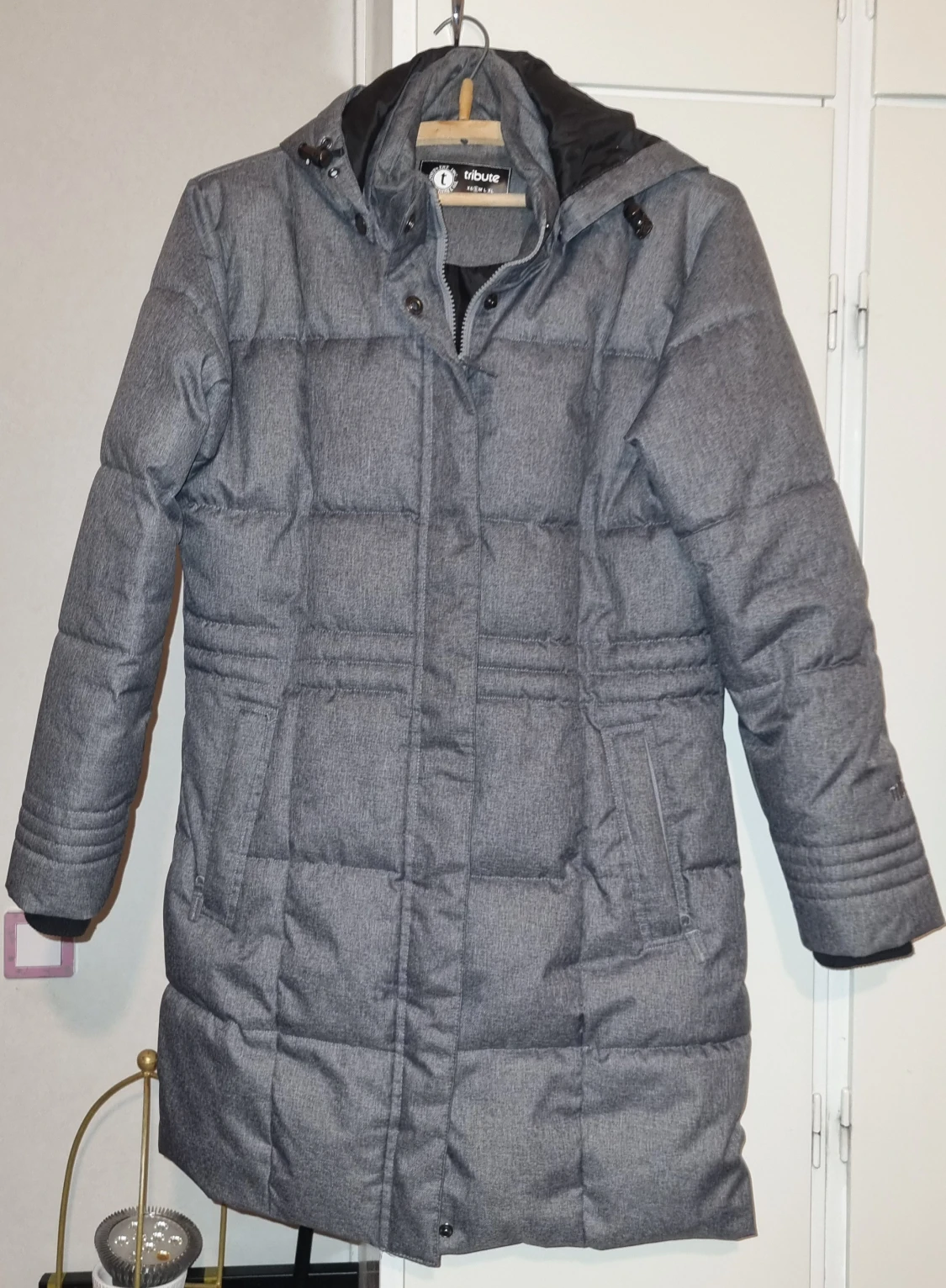 Grå pufferjacka från Tribute - 1