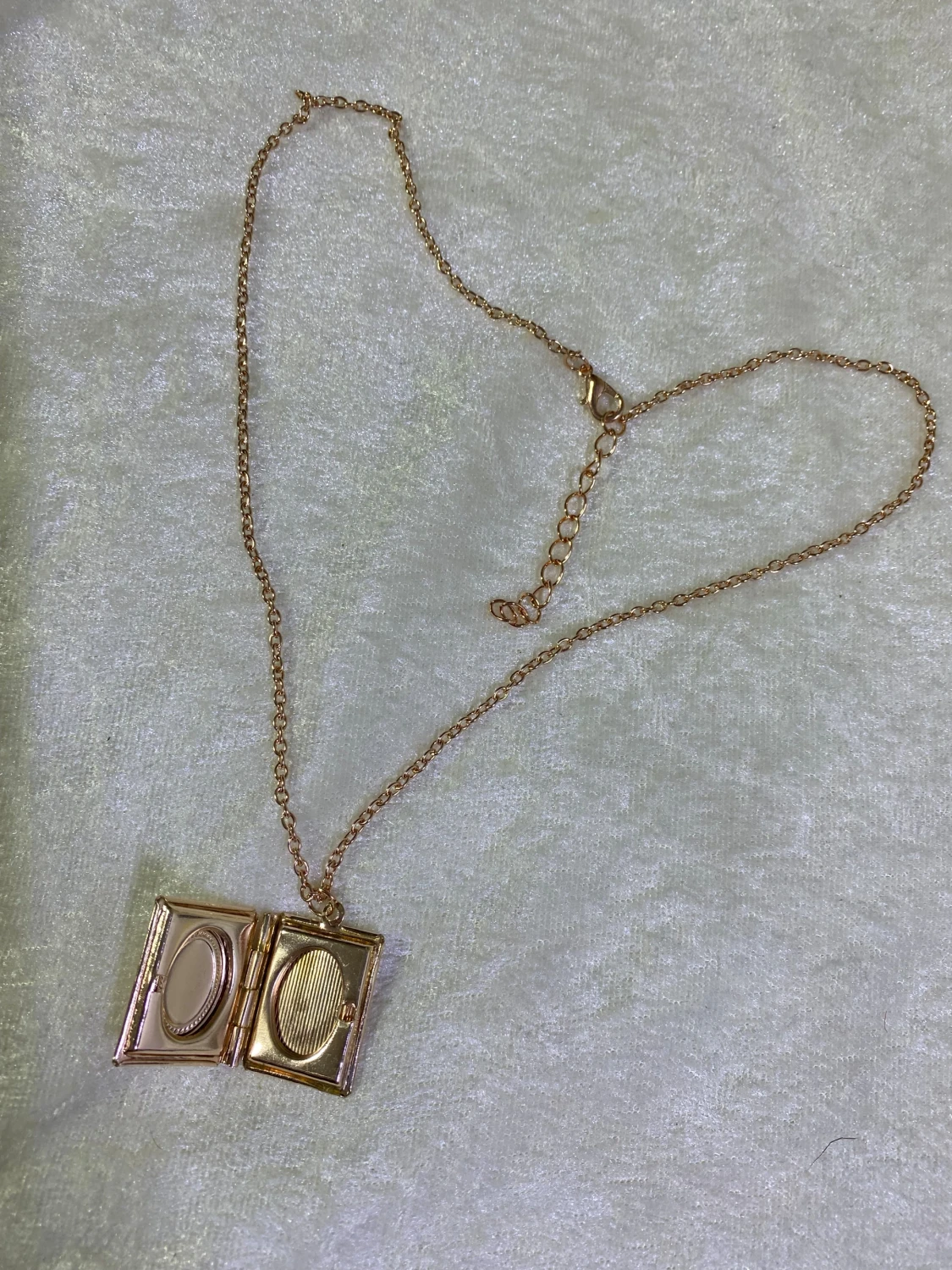 Guldigt bokformat Fotoram Halsband  - 1