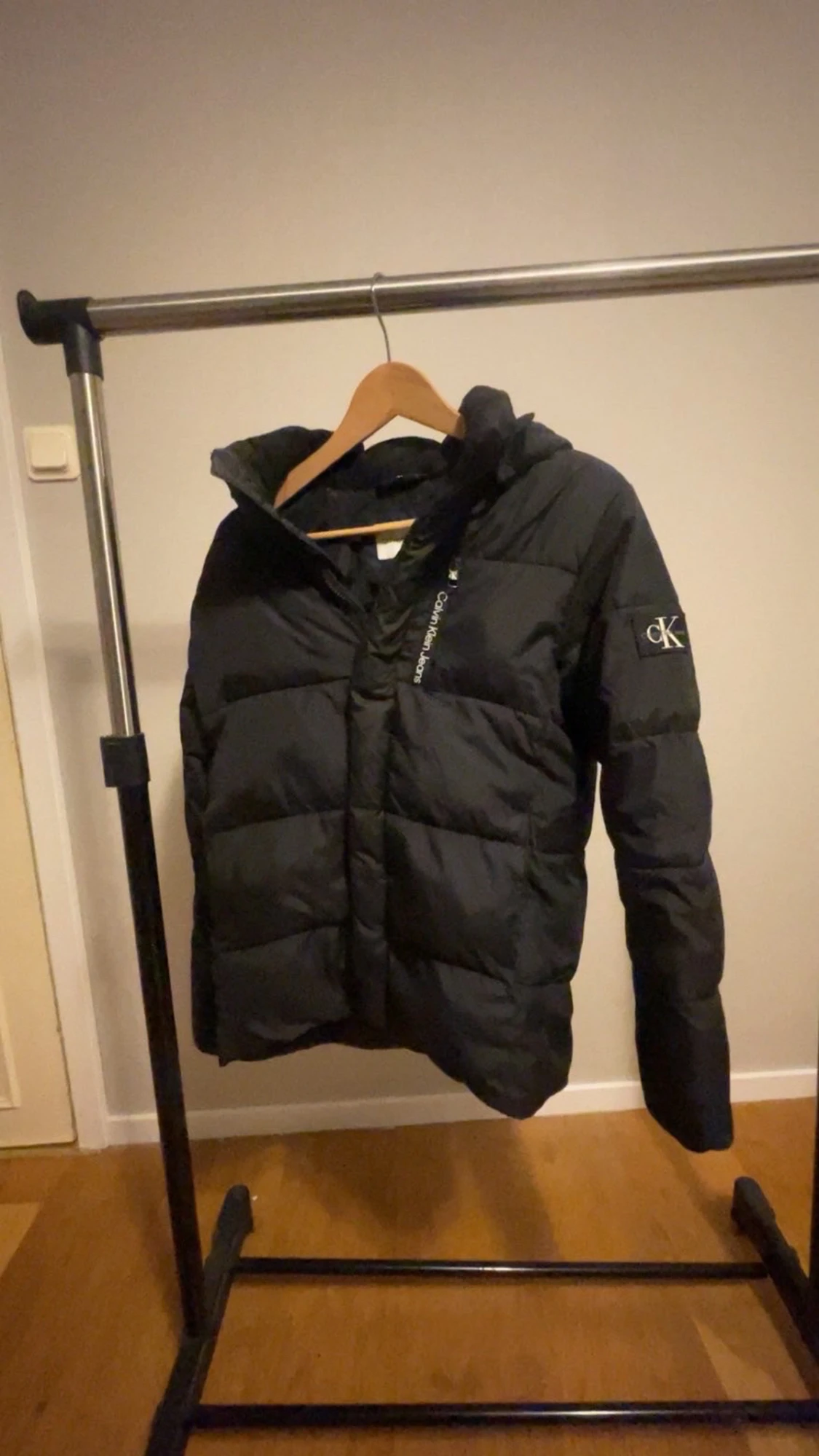 Svart jacka från Calvin Klein