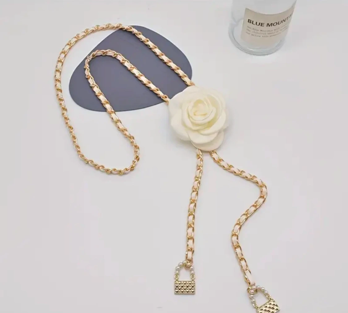 Camellia belt and necklace  - 2