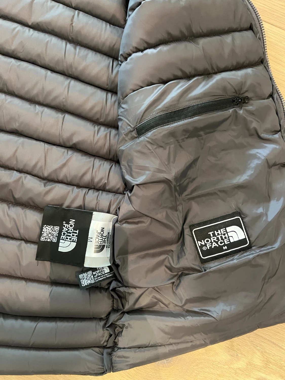 Grå dunväst från The North Face - 2