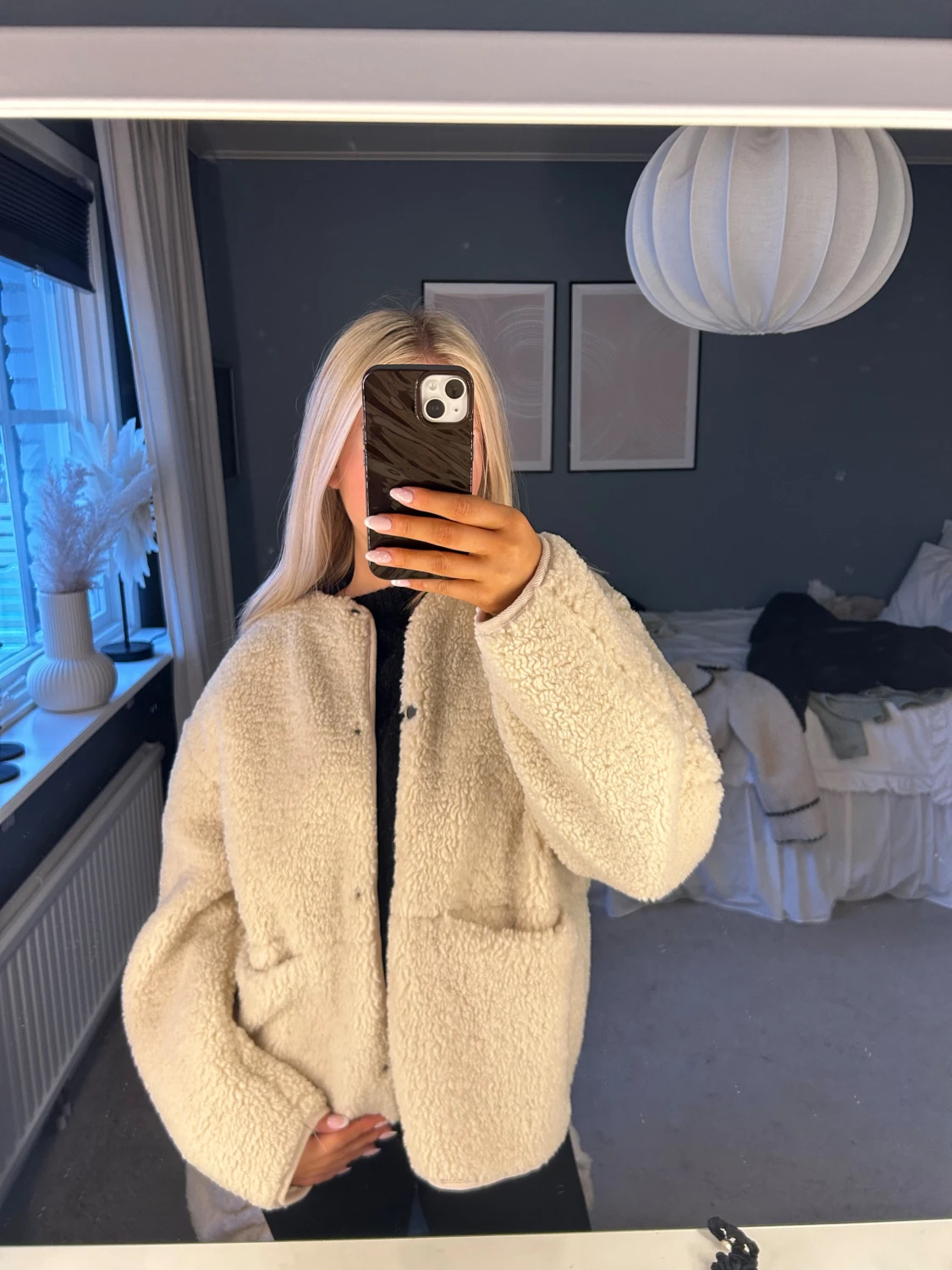 Creme vit teddyjacka  - 1