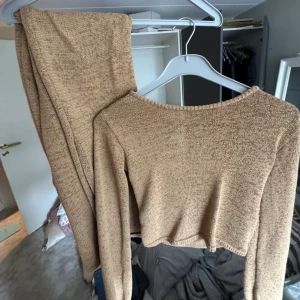 Stickat set från Mango - Stickad lång kjol med matchande tröja 