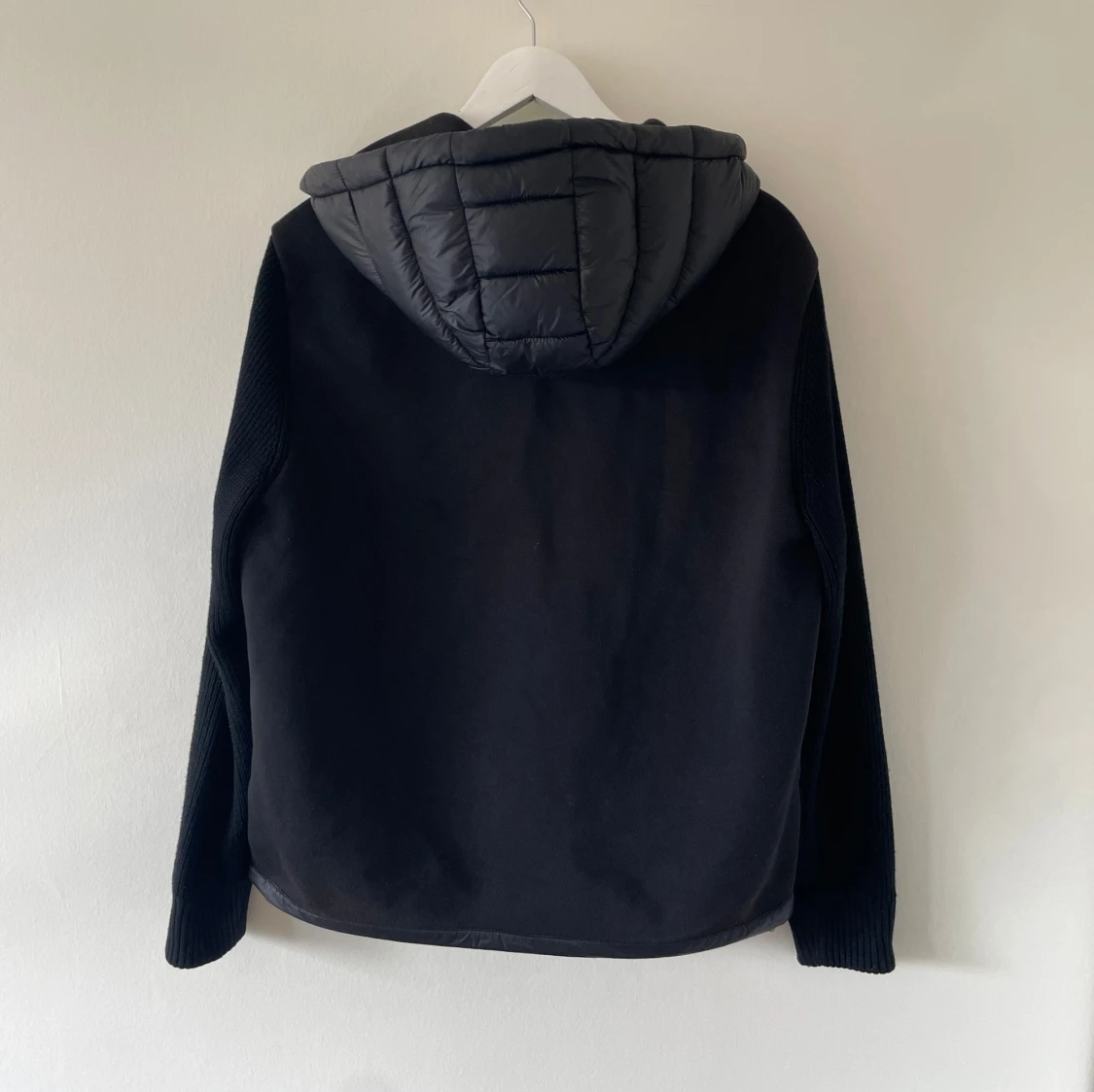 Svart Cardigan från Colmar - 1