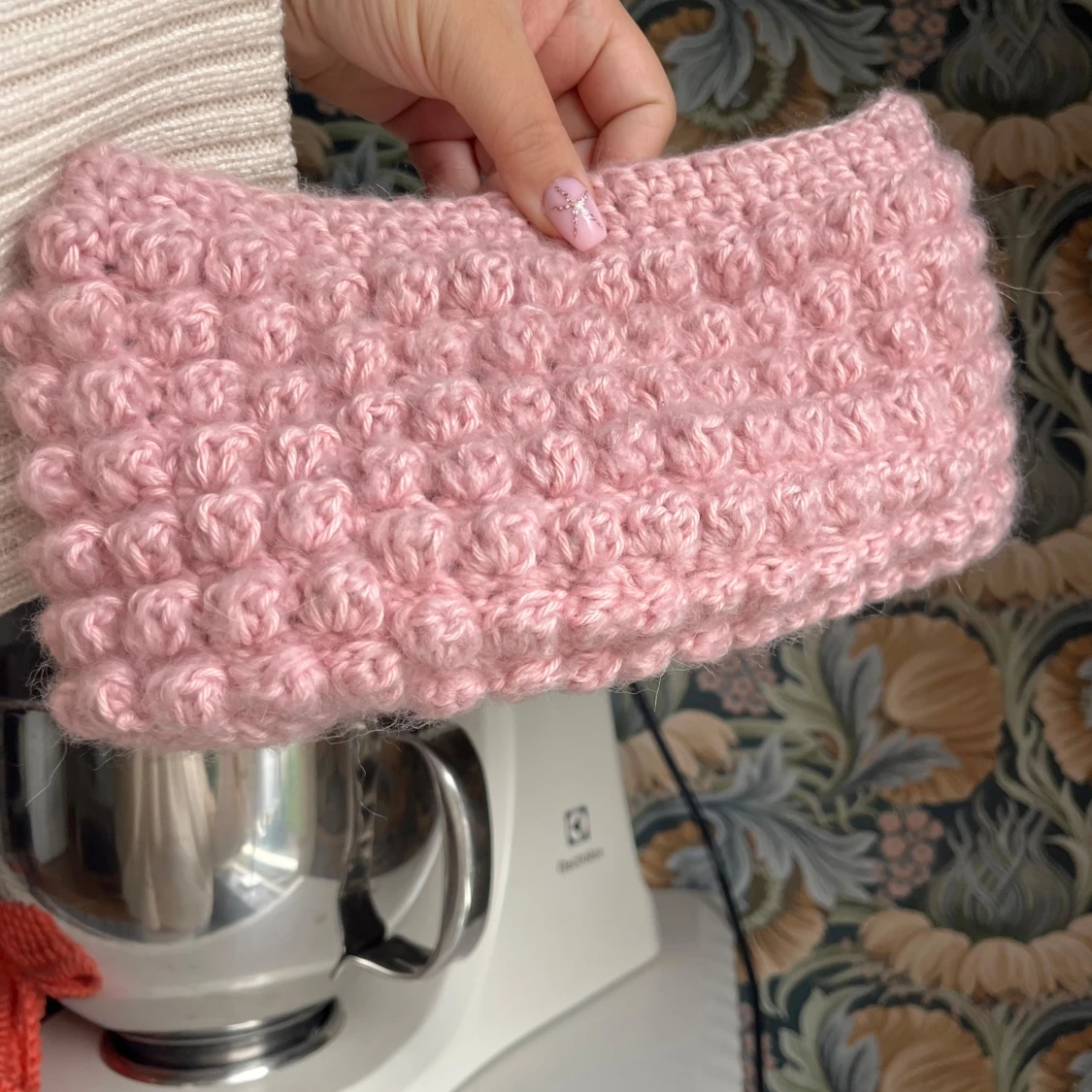 Rosa stickad clutch/necessär - 1