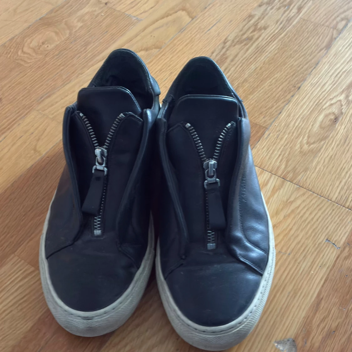 Arigato med dragkedja - 3