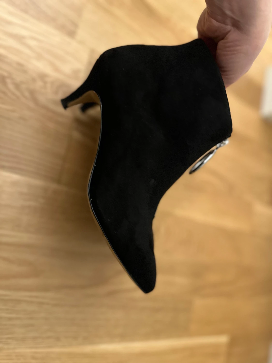 Svarta stövletter med spetsig tå - 2