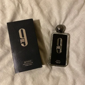 Afnan 9PM EDP - Säljer nu en fin doft, ungefär 83ml kvar utav 100ml, låda tillkommer