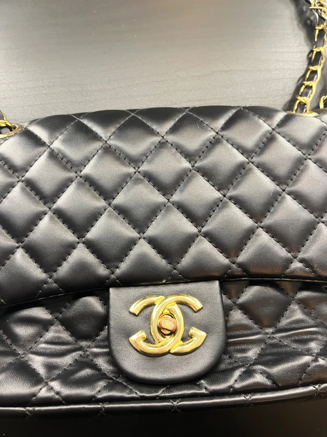 Svart quiltad cc axelväska - 1