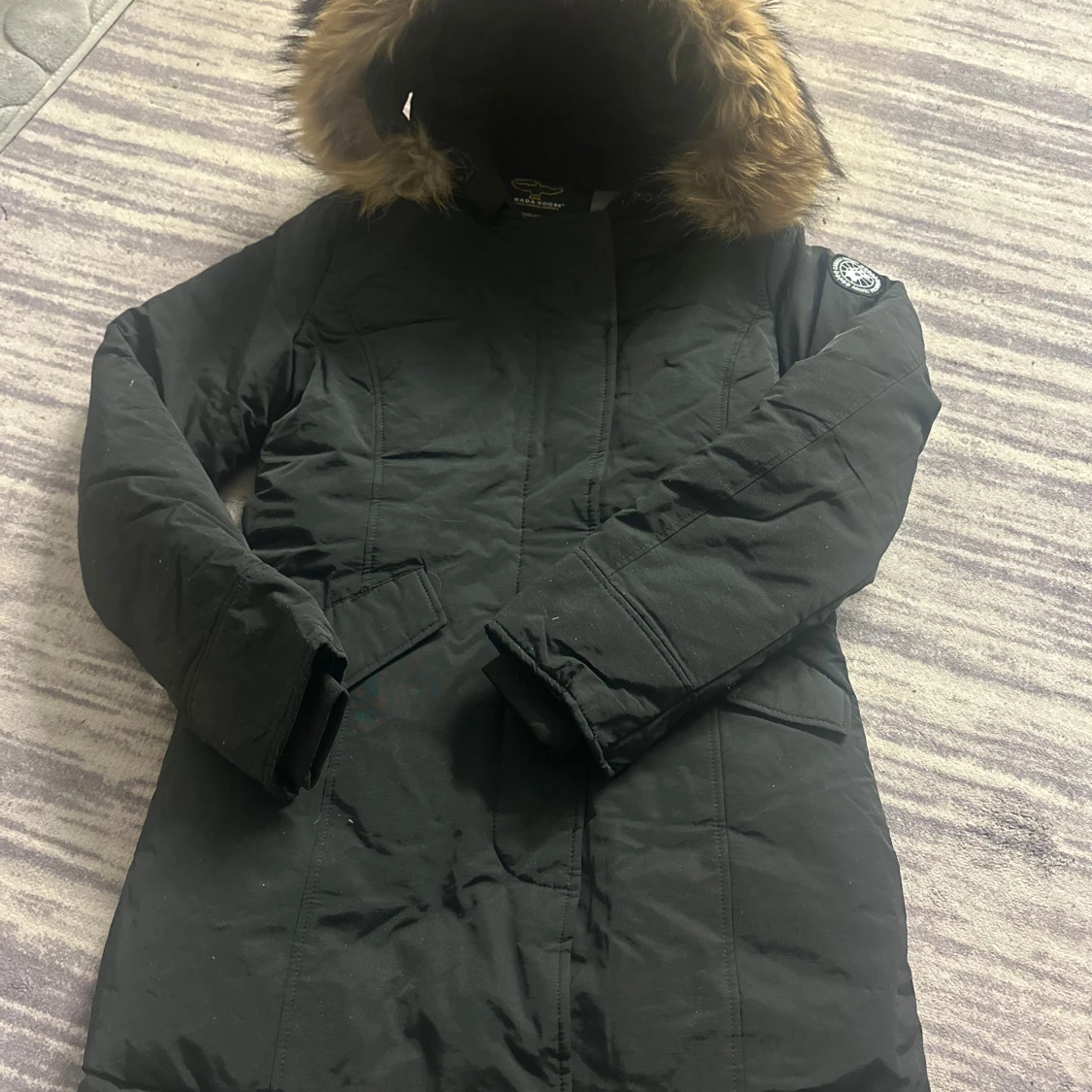 Svart parkasjacka med päls från Canada goose black label  - 2