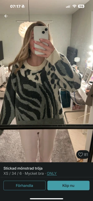 stickad tröja  - stickad tröja med mönster aldrig använd 