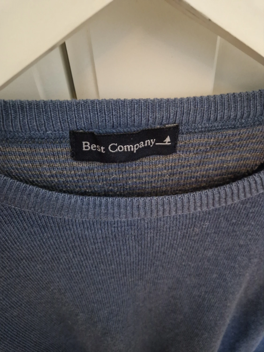 Blå stickad tröja från Best Company - 2