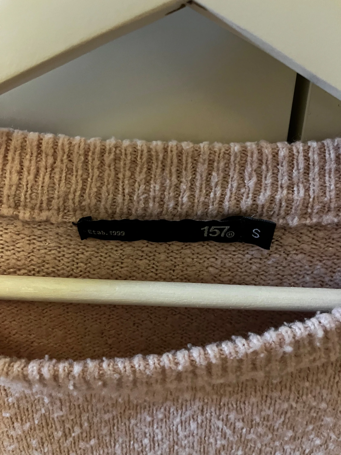 Ljusrosa stickad tröja från 157 - 1