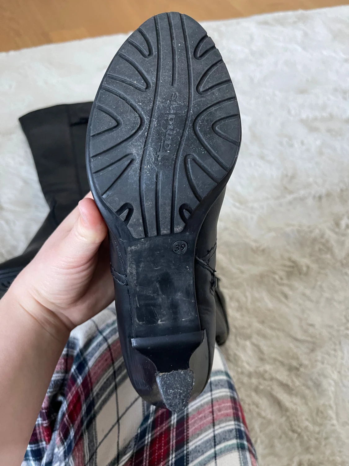 Svarta stövlar med klack från Tamaris - 2