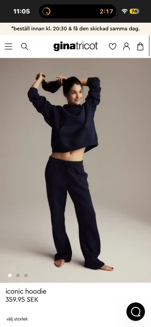 Säljer detta sett från Gina tricot - Säljer detta marinblåa settet från Gina tricot, i storlek XS i både tröja och byxa💕💕