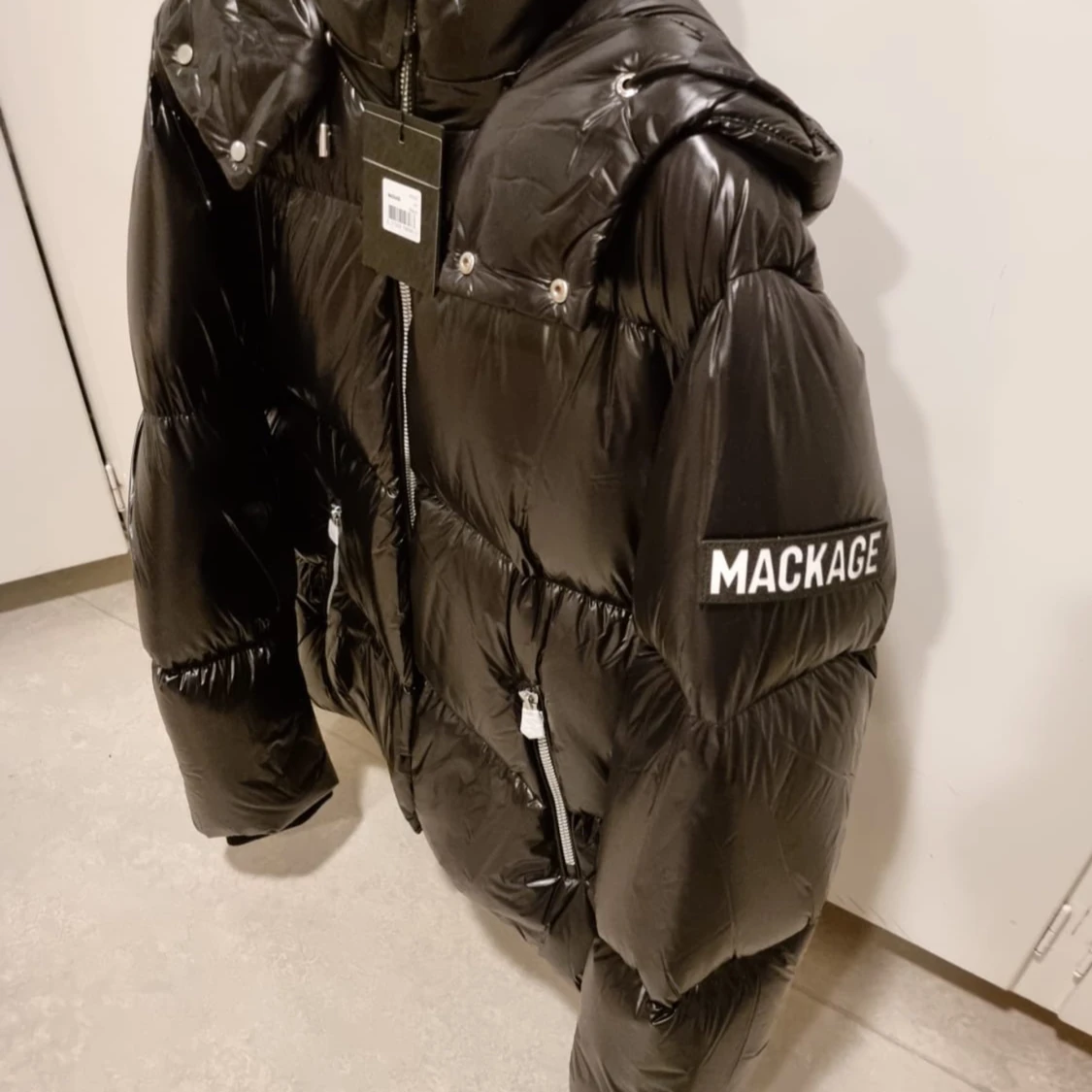 Svart pufferjacka från Mackage