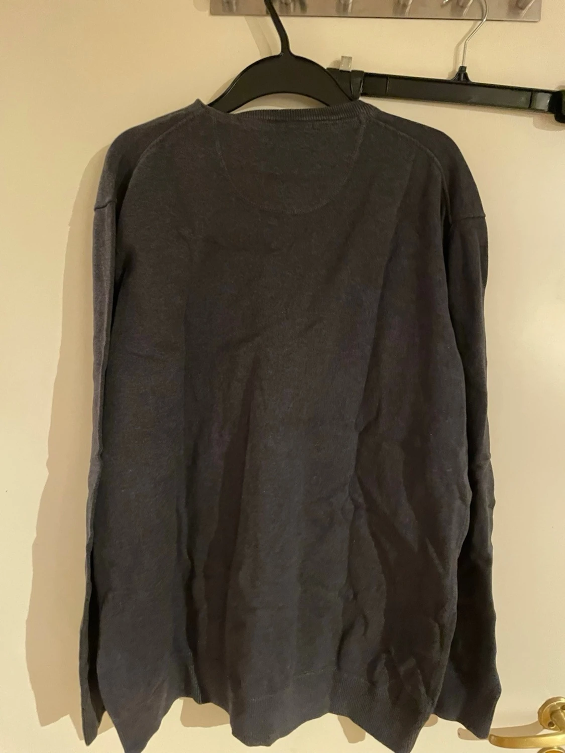 Mörkgrå v-ringad tröja från s.Oliver - 1