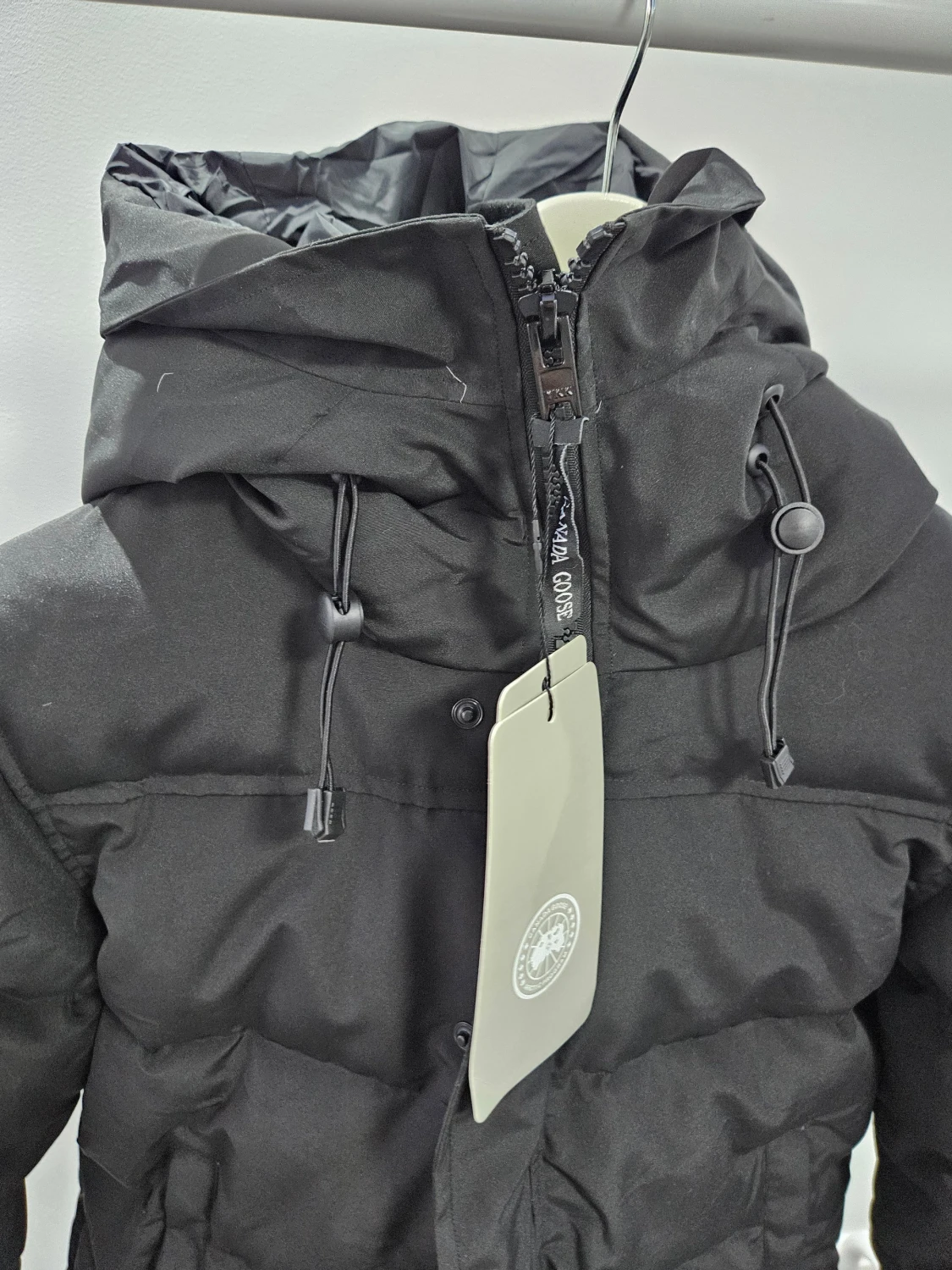 Svart pufferjacka från Canada Goose - 2