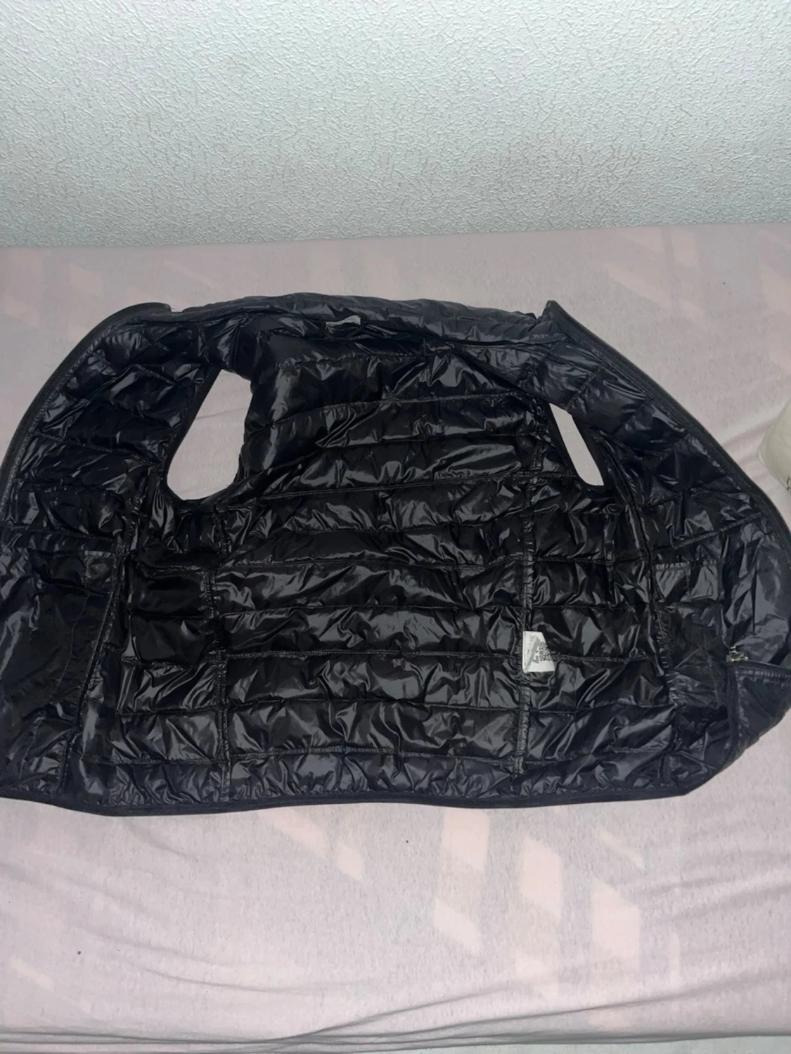 Svart dunväst från EA7 Emporio Armani - 2