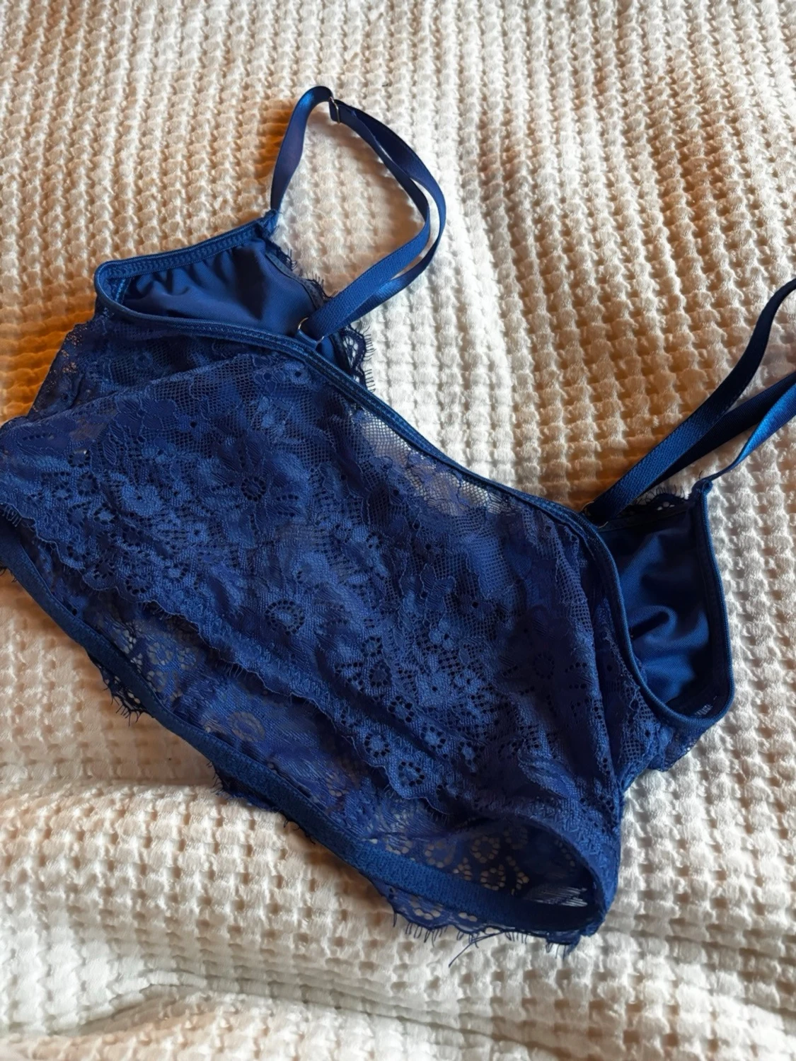 Blå spetskorsett med smala axelband - 3