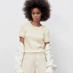 Topp från zara - Super gullig topp från zara som inte kommer till användning💗