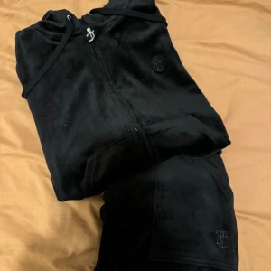 Juicy sett  - Fint skick! Storlek S