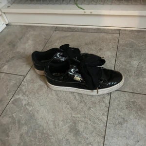 Puma skor - Använda två gånger. Pris går att diskuteras!🖤