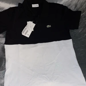 Helt ny Lacoste piké  - Helt ny liten i storleken 