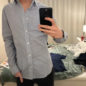 Skjorta  - Randig skjorta som är oanvänd!