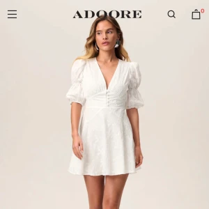 Adoore Sicily mini dress - Säljer 2 av dessa då de inte passar, en i 36 och en i 38❤️