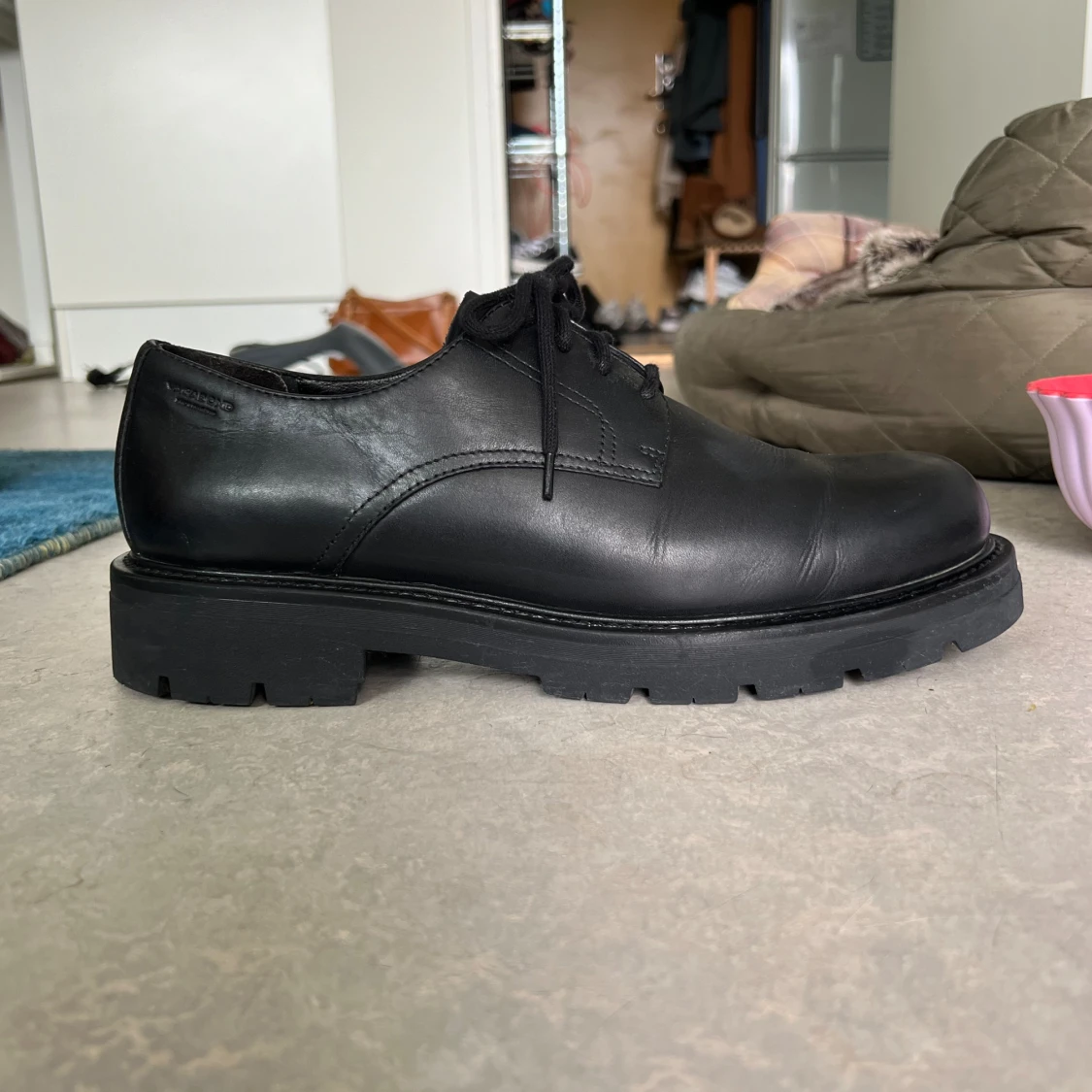 Vagabond Cameron Low  - 90