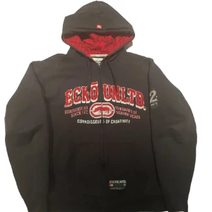 Ecko hoodie - Det Ecko unItd hoodie i Storlek L. Knappt använd och i fint skick. sitter lite mer som en oversized medium. Skicka DM om några frågor 👌🏼