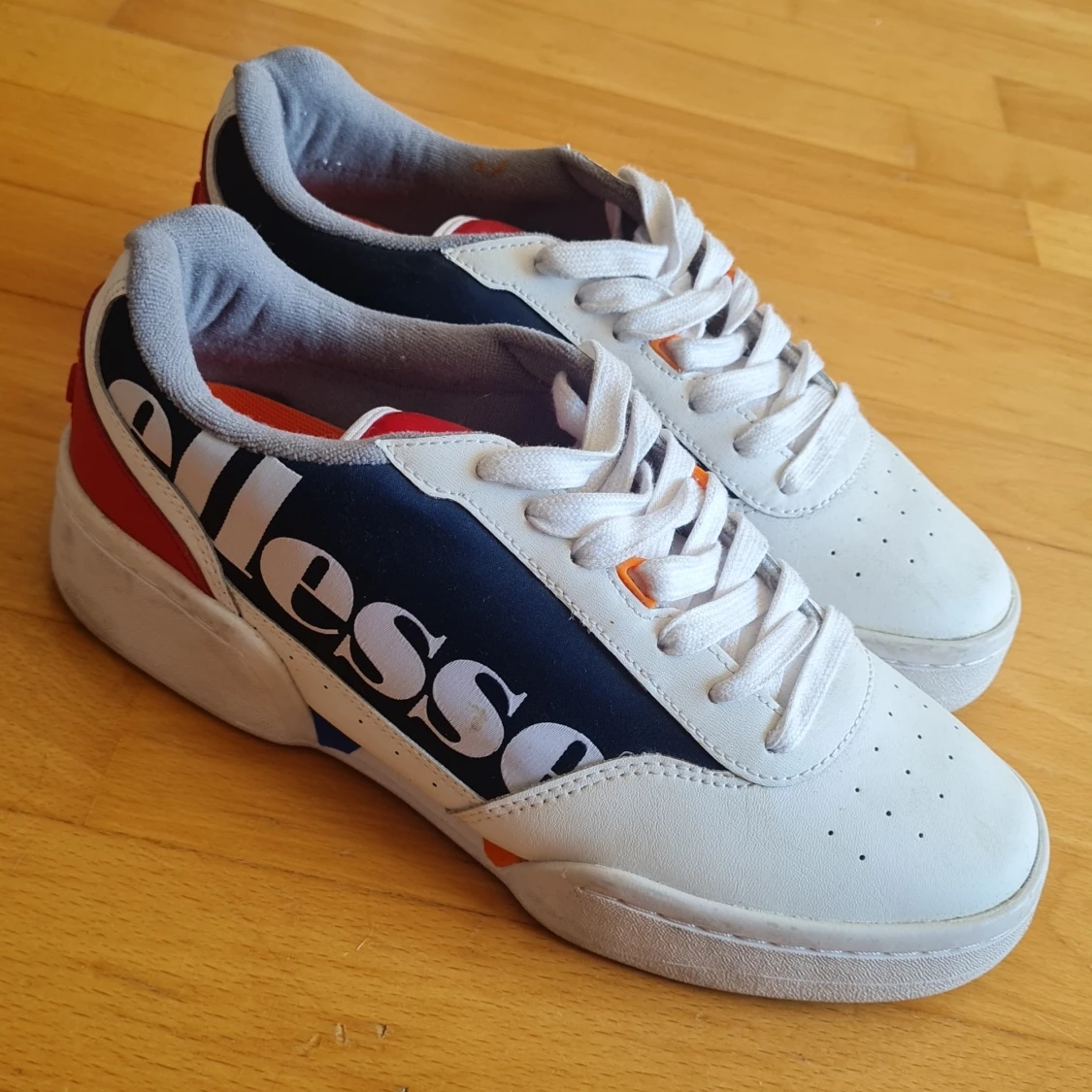 Ellesse skor