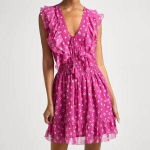 Pepe jeans klänning💗 - Så somrig och fin!! Sprillans ny. Köptes för 959kr. 