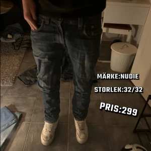 Nudie jeans  - Kom priv för mer info, nypris runt 2000, bra skick 