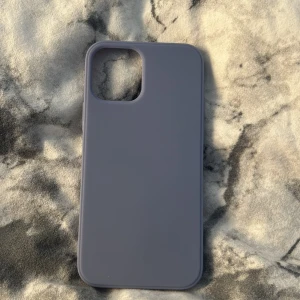 skal till iphone 12 - aldrig använt till iphone 12 blå/grått