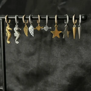 Örhängen  - Dessa säljes Par vis, för 80kr/par😍 Frakt medkommer . Betalningen sker via Swish🙂